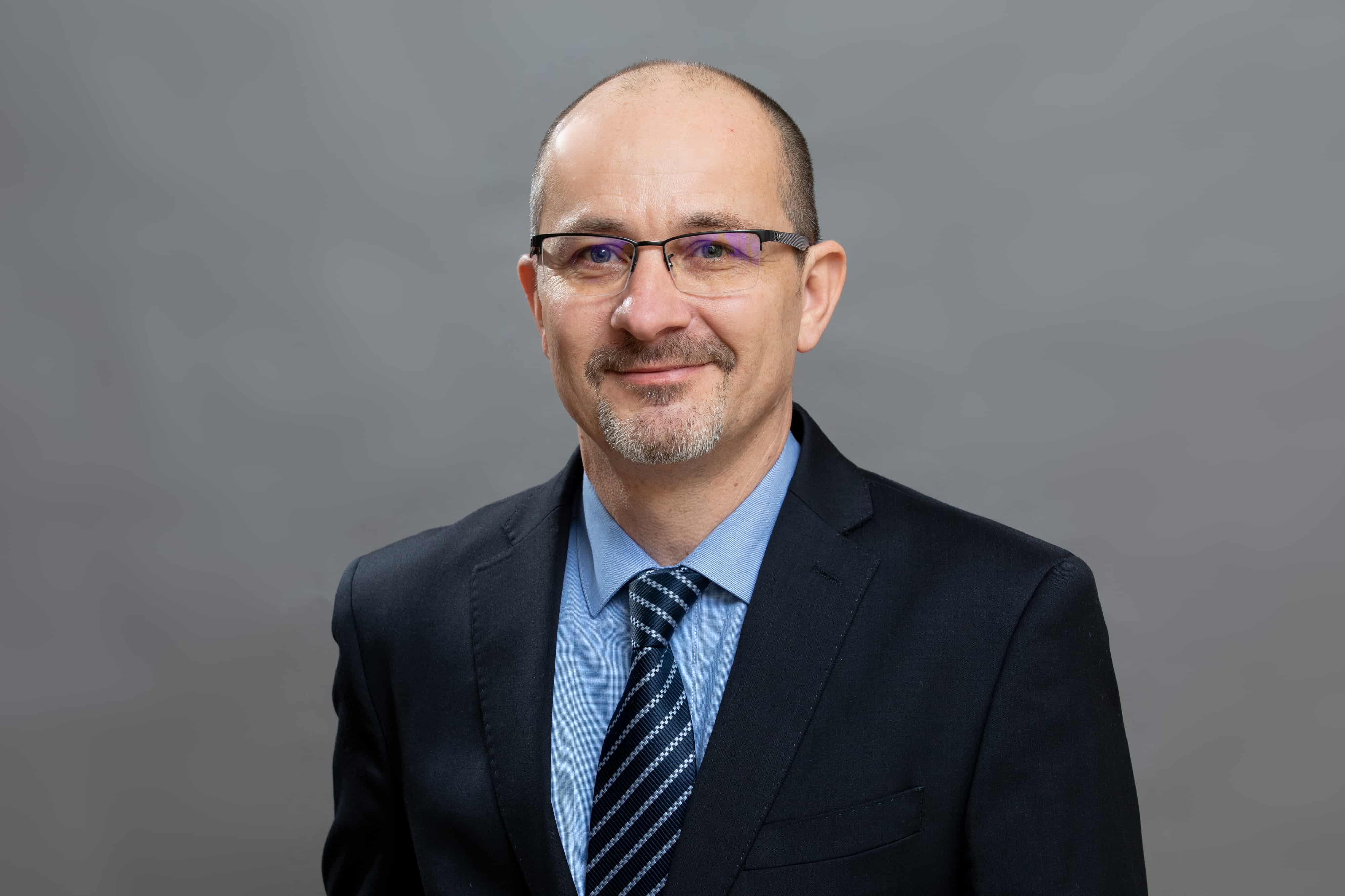  Gregory Kamphuis - Operations Director Switzerland 